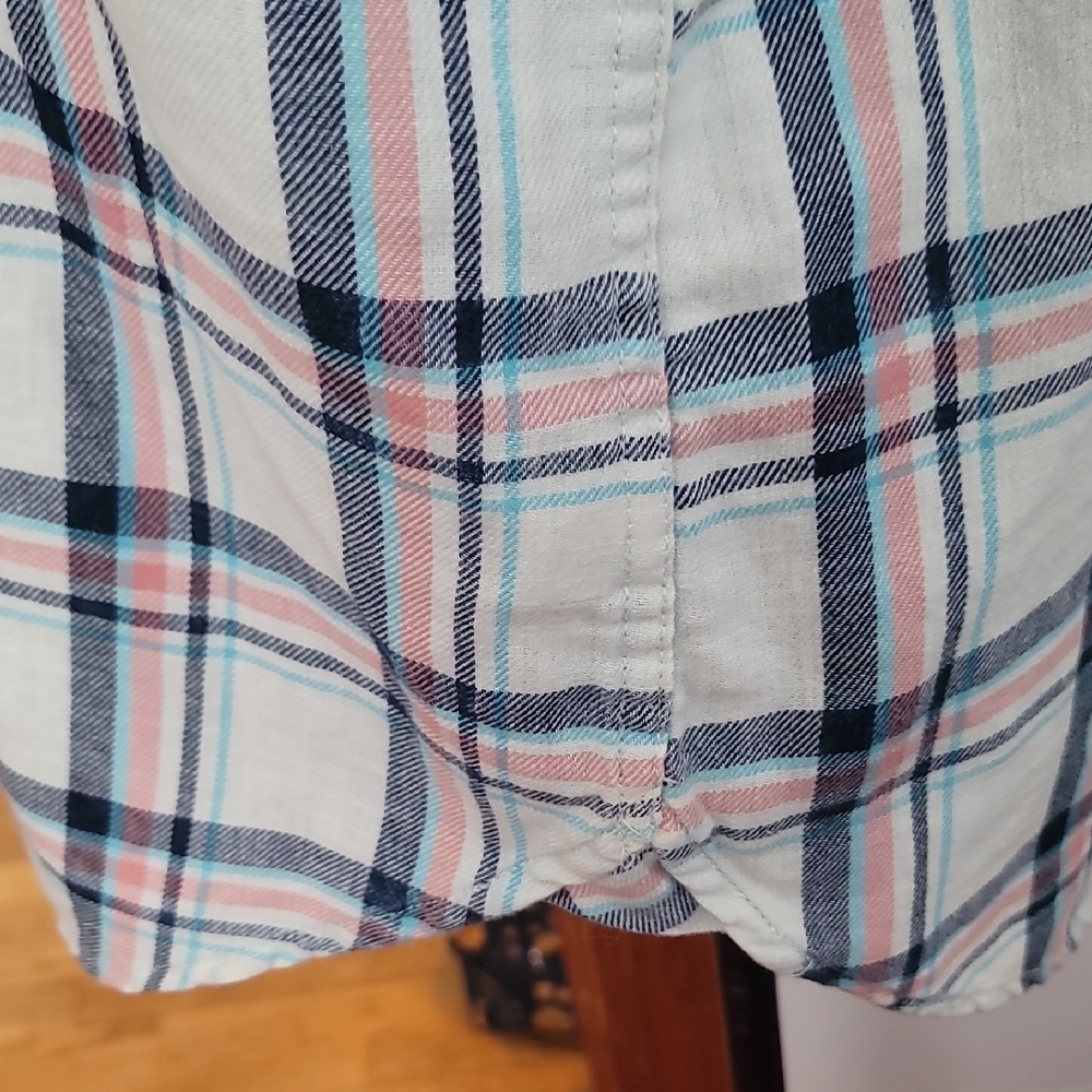 American Eagle Outfitters Blue and Pink Plaid Shirt - Picture 6 of 11